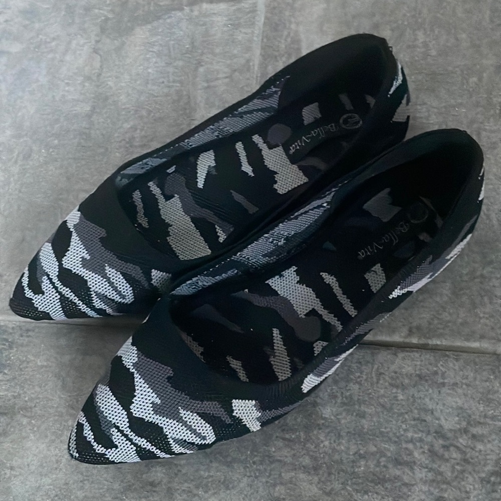 Bella Vita Black Camo Flats